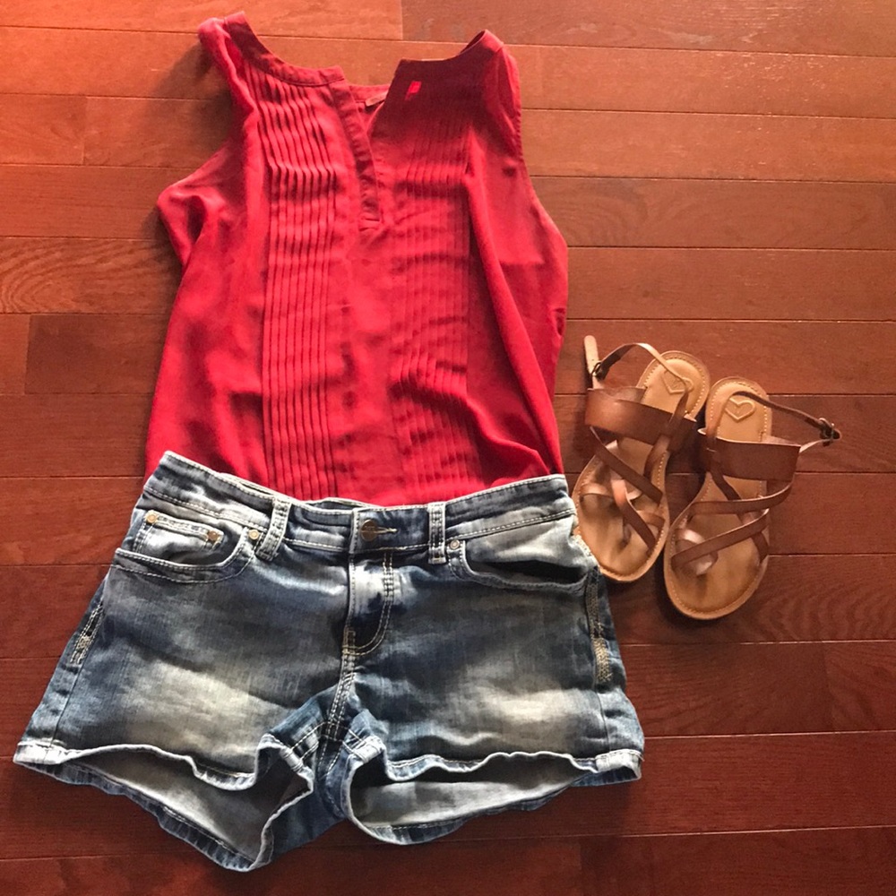 💕 Cute BKE shorts  from The Buckle. Size 30 💕